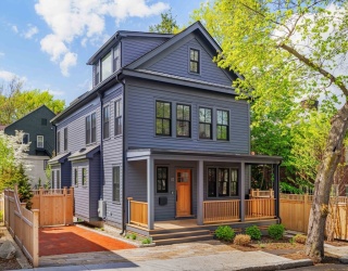11 Goodman Road, Cambridge, Massachusetts, 4 Bedrooms Bedrooms, 11 Rooms Rooms,4 BathroomsBathrooms,Residential,For Sale,Goodman Road,73498316