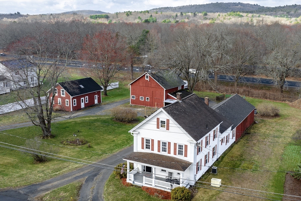 79 State Rd, Whately, Massachusetts, 4 Bedrooms Bedrooms, 10 Rooms Rooms,2 BathroomsBathrooms,Residential,For Sale,State Rd,73498264