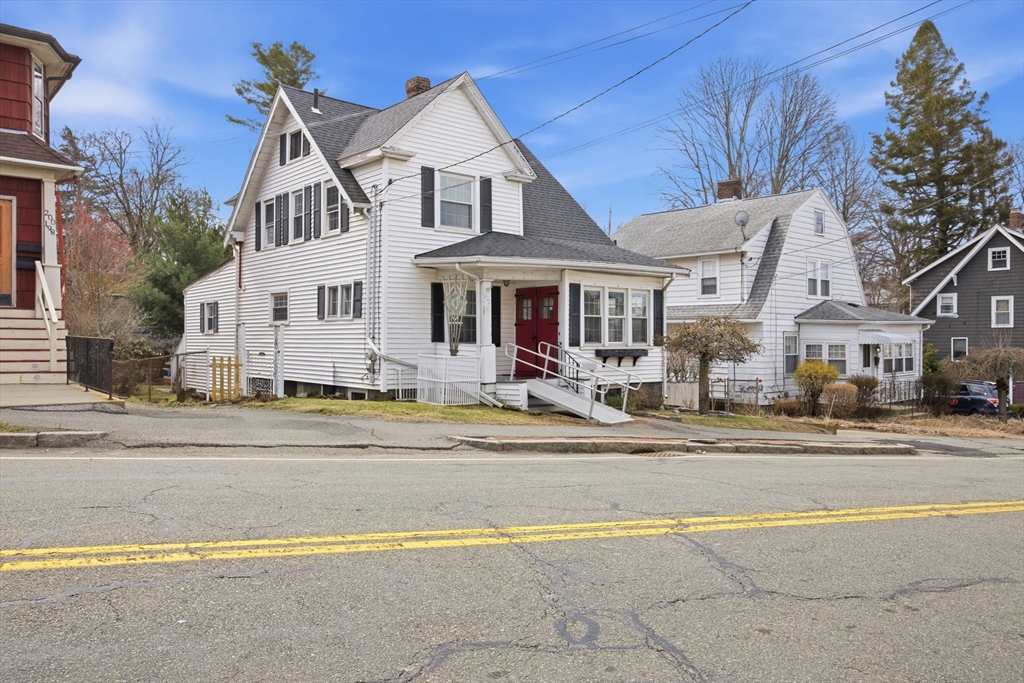 202 Kendrick Ave, Quincy, Massachusetts, 3 Bedrooms Bedrooms, 7 Rooms Rooms,2 BathroomsBathrooms,Residential,For Sale,Kendrick Ave,73498303