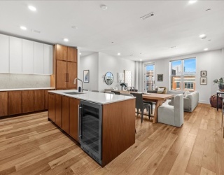 566 Columbus Ave, Boston, Massachusetts, 3 Bedrooms Bedrooms, 7 Rooms Rooms,3 BathroomsBathrooms,Residential,For Sale,Columbus Ave,73498511