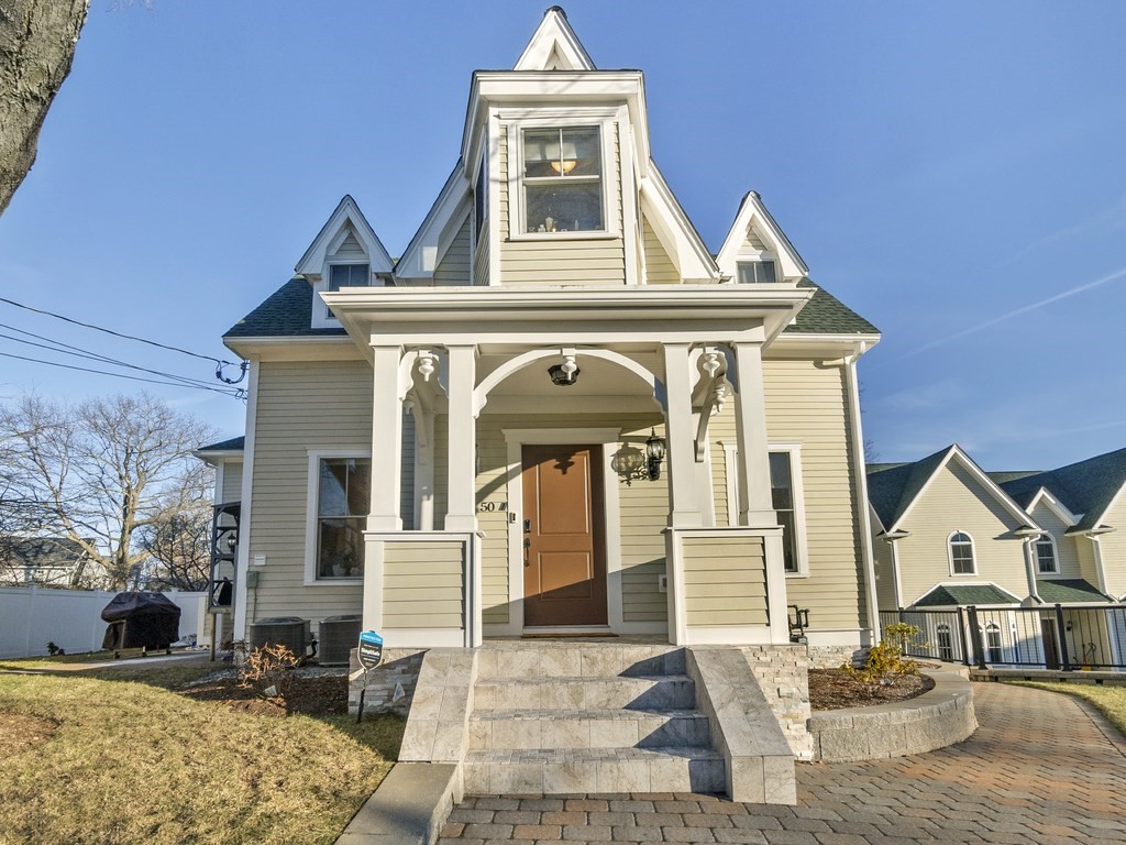 50 Rowe Street, Newton, Massachusetts, 4 Bedrooms Bedrooms, 8 Rooms Rooms,4.5 BathroomsBathrooms,Residential Lease,For Rent,Rowe Street,73498764