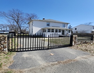 137 Cobb St, Springfield, Massachusetts, 4 Bedrooms Bedrooms, 6 Rooms Rooms,2 BathroomsBathrooms,Residential Lease,For Rent,Cobb St,73498742
