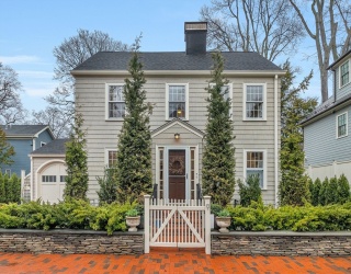 9 Kenway St, Cambridge, Massachusetts, 4 Bedrooms Bedrooms, 7 Rooms Rooms,3.5 BathroomsBathrooms,Residential,For Sale,Kenway St,73498799