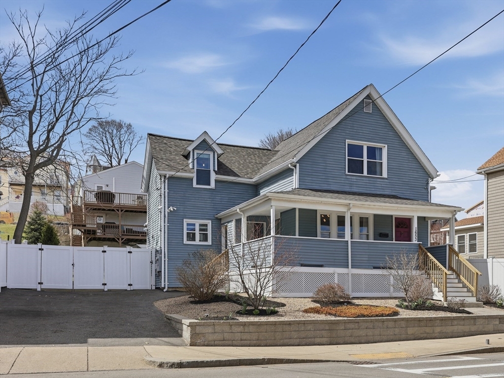 1653 N Shore Rd, Revere, Massachusetts, 3 Bedrooms Bedrooms, 6 Rooms Rooms,2 BathroomsBathrooms,Residential,For Sale,N Shore Rd,73498551