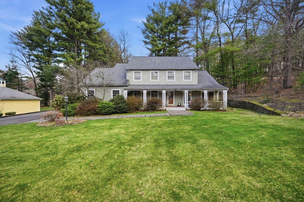 41 Ashton Ln, South Hadley, Massachusetts, 5 Bedrooms Bedrooms, 10 Rooms Rooms,2.5 BathroomsBathrooms,Residential,For Sale,Ashton Ln,73498619