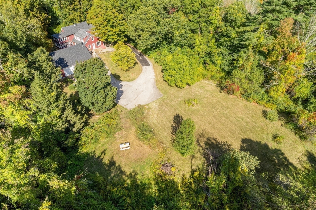 16 Summit Ave, Sturbridge, Massachusetts, 5 Bedrooms Bedrooms, 10 Rooms Rooms,2 BathroomsBathrooms,Residential,For Sale,Summit Ave,73498710