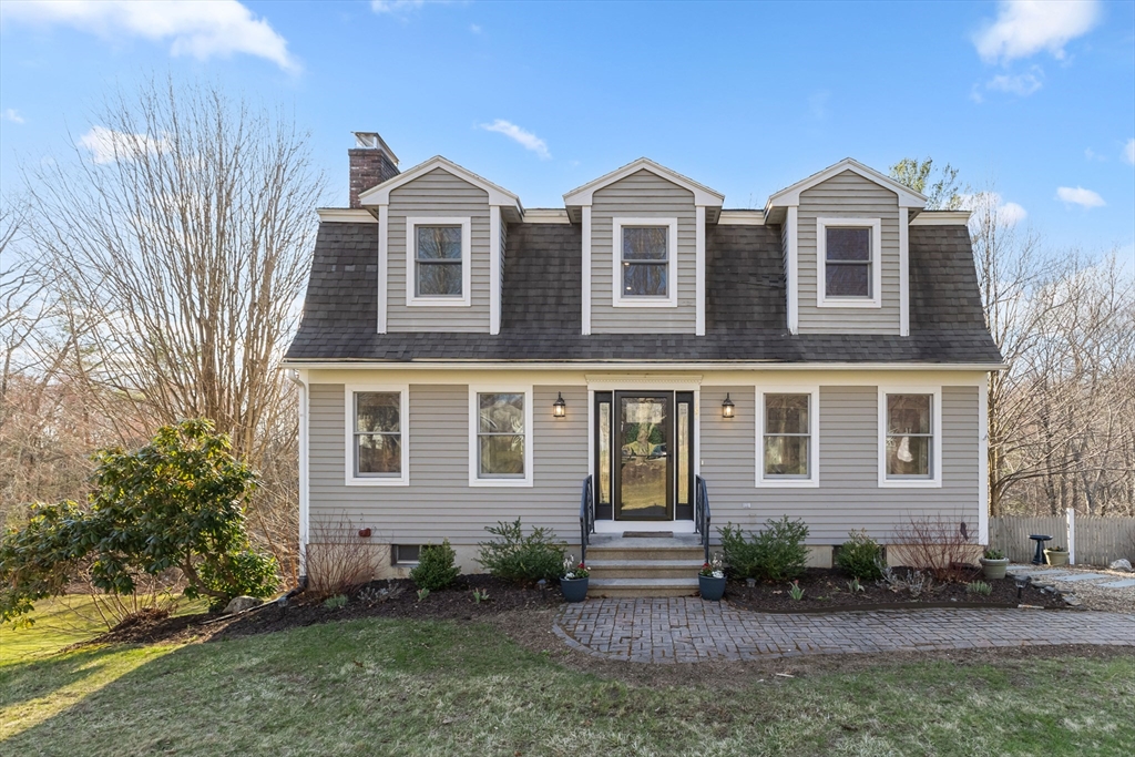 187 Center Depot, Charlton, Massachusetts, 3 Bedrooms Bedrooms, 8 Rooms Rooms,2 BathroomsBathrooms,Residential,For Sale,Center Depot,73498691