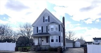 18 Driscoll St, Peabody, Massachusetts, 5 Bedrooms Bedrooms, 13 Rooms Rooms,3 BathroomsBathrooms,Residential,For Sale,Driscoll St,73498736