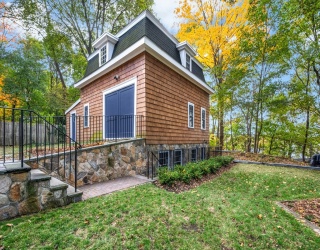 8 Pine St, Boston, Massachusetts, 4 Rooms Rooms,Residential,For Sale,Pine St,73498655