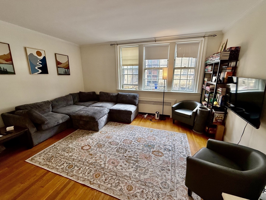 116 Park Street, Brookline, Massachusetts, 1 Bedroom Bedrooms, 4 Rooms Rooms,1 BathroomBathrooms,Residential,For Sale,Park Street,73498587