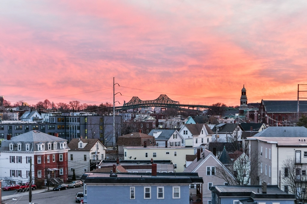 87 Parker St, Chelsea, Massachusetts, 2 Bedrooms Bedrooms, 4 Rooms Rooms,2 BathroomsBathrooms,Residential,For Sale,Parker St,73498673
