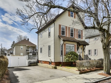 24 Watts St, Malden, Massachusetts, 4 Bedrooms Bedrooms, 10 Rooms Rooms,2.5 BathroomsBathrooms,Residential Income,For Sale,Watts St,73498668