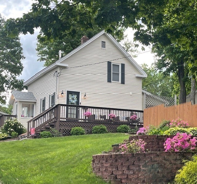 10 Cedar St, Hudson, Massachusetts, 3 Bedrooms Bedrooms, 5 Rooms Rooms,2 BathroomsBathrooms,Residential,For Sale,Cedar St,73493690