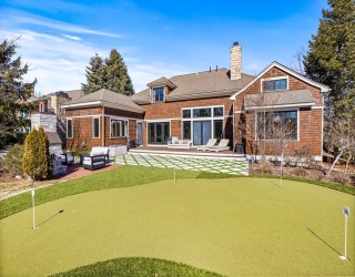 59 Clubhouse Dr, Hingham, Massachusetts, 3 Bedrooms Bedrooms, 11 Rooms Rooms,5 BathroomsBathrooms,Residential,For Sale,Clubhouse Dr,73498845