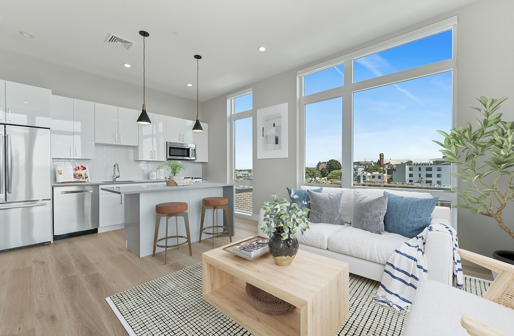 420 W Broadway, Boston, Massachusetts, 2 Bedrooms Bedrooms, 5 Rooms Rooms,1 BathroomBathrooms,Residential,For Sale,W Broadway,73498858