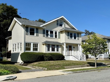 41 Century Street, Medford, Massachusetts, 5 Bedrooms Bedrooms, 13 Rooms Rooms,2 BathroomsBathrooms,Residential Income,For Sale,Century Street,73498739