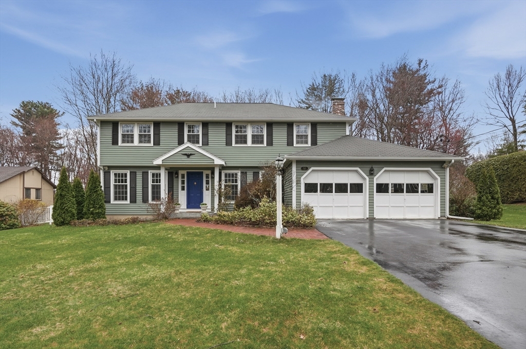 57 Colonial Drive, Shrewsbury, Massachusetts, 4 Bedrooms Bedrooms, 8 Rooms Rooms,2.5 BathroomsBathrooms,Residential,For Sale,Colonial Drive,73498887