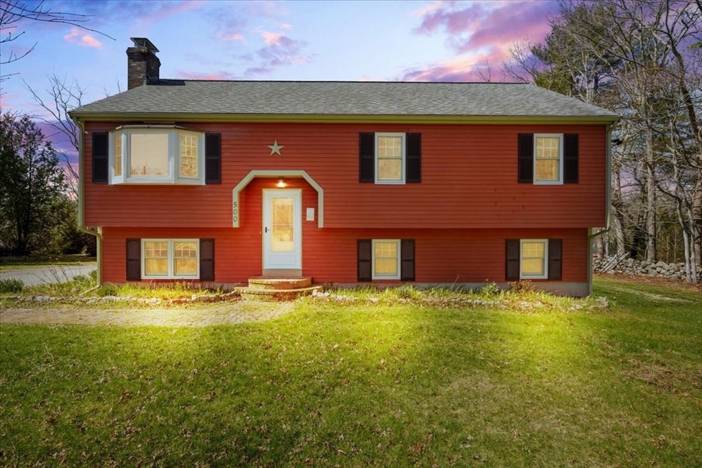 500 Wareham St, Middleboro, Massachusetts, 3 Bedrooms Bedrooms, 8 Rooms Rooms,2 BathroomsBathrooms,Residential,For Sale,Wareham St,73498841