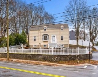 380 Cross Street, Winchester, Massachusetts, 4 Bedrooms Bedrooms, 6 Rooms Rooms,2 BathroomsBathrooms,Residential,For Sale,Cross Street,73498603