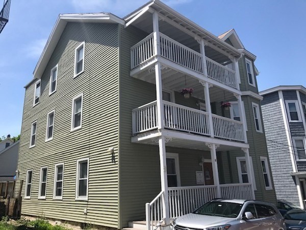 8 White Ave, Brookline, Massachusetts, 9 Bedrooms Bedrooms, 15 Rooms Rooms,4.5 BathroomsBathrooms,Residential Income,For Sale,White Ave,73498778