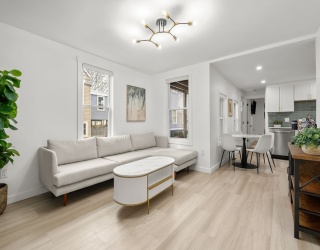 42 White Street, Boston, Massachusetts, 2 Bedrooms Bedrooms, 4 Rooms Rooms,2 BathroomsBathrooms,Residential Lease,For Rent,White Street,73498976