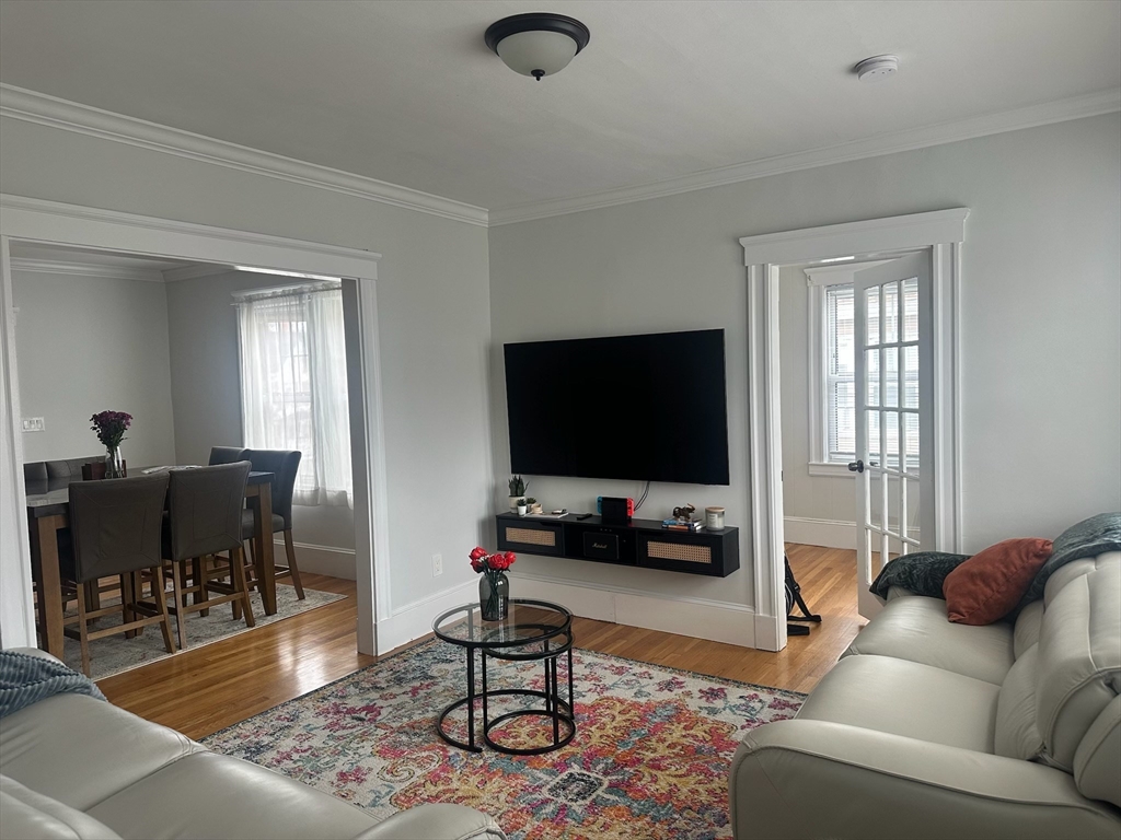 6 Derby Rd, Watertown, Massachusetts, 3 Bedrooms Bedrooms, 5 Rooms Rooms,1 BathroomBathrooms,Residential Lease,For Rent,Derby Rd,73499007