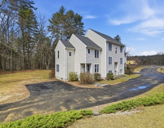 10 Meadowbrook Ct, Oxford, Massachusetts, 3 Bedrooms Bedrooms, 5 Rooms Rooms,1.5 BathroomsBathrooms,Residential,For Sale,Meadowbrook Ct,73499031