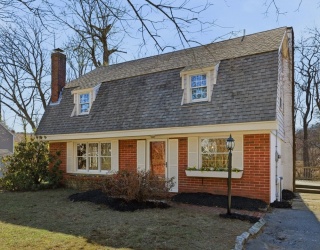 2 North Street, Merrimac, Massachusetts, 4 Bedrooms Bedrooms, 7 Rooms Rooms,1.5 BathroomsBathrooms,Residential,For Sale,North Street,73499034