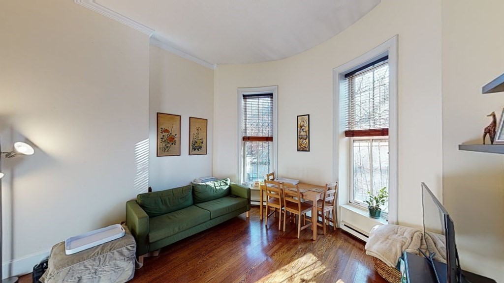 26 Worcester Sq, Boston, Massachusetts, 2 Bedrooms Bedrooms, 4 Rooms Rooms,1 BathroomBathrooms,Residential Lease,For Rent,Worcester Sq,73499039