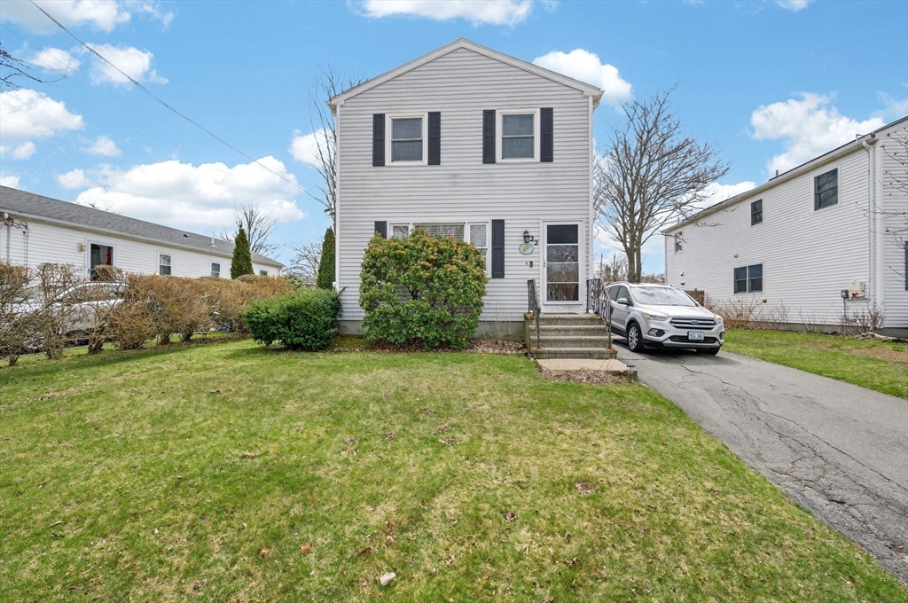 22 Connecticut Ave, Middletown, Rhode Island, 4 Bedrooms Bedrooms, 9 Rooms Rooms,2.5 BathroomsBathrooms,Residential,For Sale,Connecticut Ave,73498653