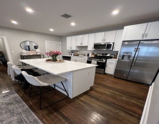 209 East Cottage, Boston, Massachusetts, 4 Bedrooms Bedrooms, 5 Rooms Rooms,2 BathroomsBathrooms,Residential Lease,For Rent,East Cottage,73499061