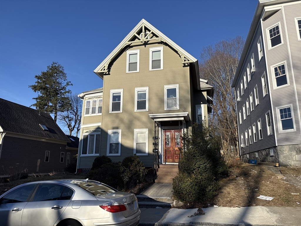 26 Lee St, Worcester, Massachusetts, 44 Bedrooms Bedrooms, 95 Rooms Rooms,15 BathroomsBathrooms,Residential Income,For Sale,Lee St,73499072