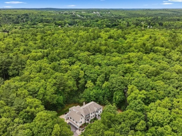 12 Breton Road, Upton, Massachusetts, 4 Bedrooms Bedrooms, 14 Rooms Rooms,5.5 BathroomsBathrooms,Residential,For Sale,Breton Road,73498932