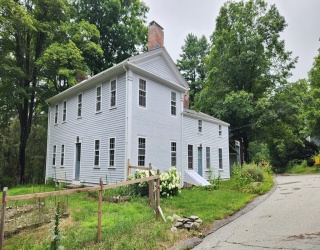 64 Meadow Rd., Townsend, Massachusetts, 4 Bedrooms Bedrooms, 9 Rooms Rooms,2 BathroomsBathrooms,Residential,For Sale,Meadow Rd.,73499091