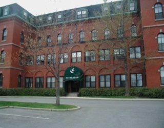 100 Captains Row, Chelsea, Massachusetts, 2 Bedrooms Bedrooms, 3 Rooms Rooms,1 BathroomBathrooms,Residential Lease,For Rent,Captains Row,73499128