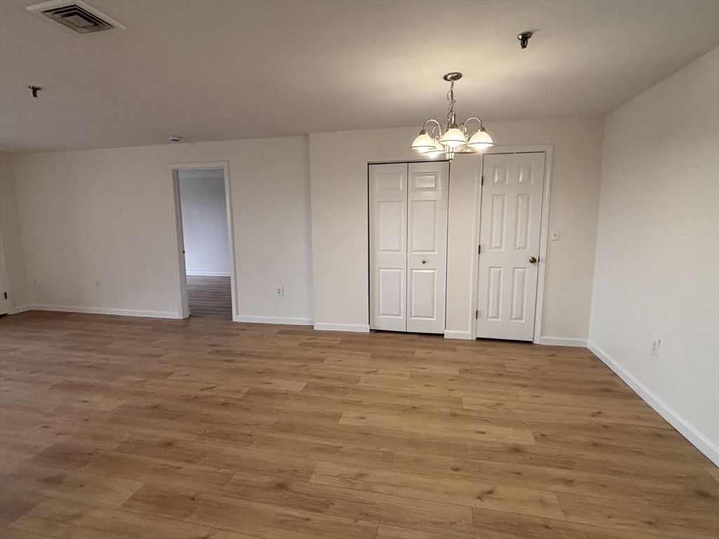 3920 Mystic Valley Pkwy, Medford, Massachusetts, 2 Bedrooms Bedrooms, 4 Rooms Rooms,2 BathroomsBathrooms,Residential Lease,For Rent,Mystic Valley Pkwy,73499133