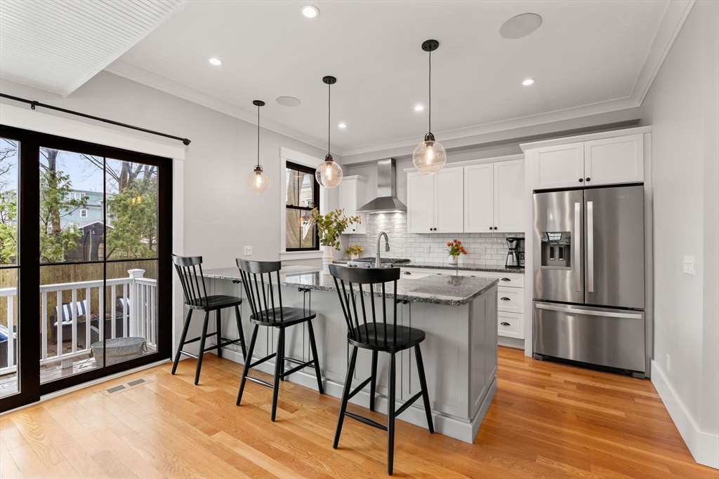 34 Purchase St, Newburyport, Massachusetts, 4 Bedrooms Bedrooms, 7 Rooms Rooms,3.5 BathroomsBathrooms,Residential,For Sale,Purchase St,73499138