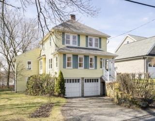 46 Outlook Dr, Lexington, Massachusetts, 3 Bedrooms Bedrooms, 10 Rooms Rooms,1.5 BathroomsBathrooms,Residential,For Sale,Outlook Dr,73499145