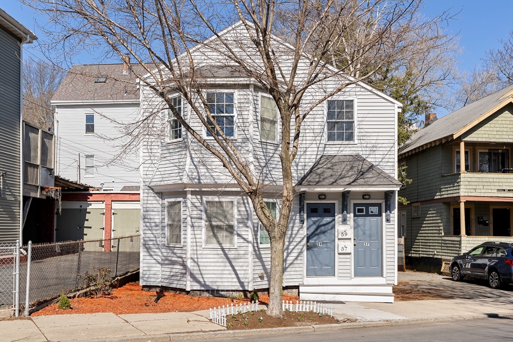 57-59 Day St., Boston, Massachusetts, 4 Bedrooms Bedrooms, 6 Rooms Rooms,4 BathroomsBathrooms,Residential Income,For Sale,Day St.,73499150