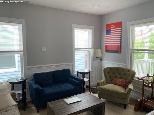 38 Crescent, Boston, Massachusetts, 3 Bedrooms Bedrooms, 6 Rooms Rooms,1 BathroomBathrooms,Residential Lease,For Rent,Crescent,73499172