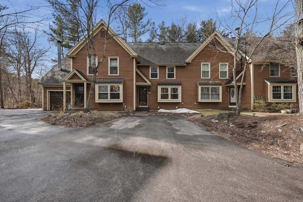 111 Brigham Street, Hudson, Massachusetts, 2 Bedrooms Bedrooms, 7 Rooms Rooms,1.5 BathroomsBathrooms,Residential,For Sale,Brigham Street,73498984