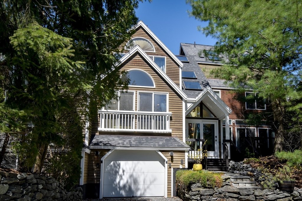 49 Deer Path, Hudson, Massachusetts, 3 Bedrooms Bedrooms, 6 Rooms Rooms,2.5 BathroomsBathrooms,Residential,For Sale,Deer Path,73499159