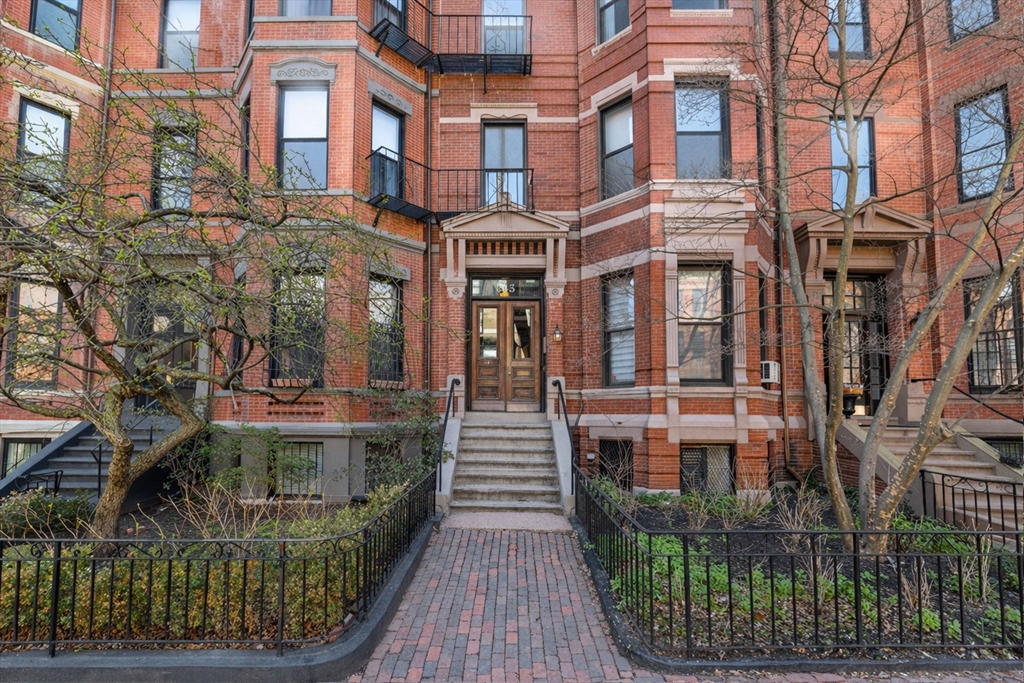 234 Marlborough St, Boston, Massachusetts, 1 Bedroom Bedrooms, 3 Rooms Rooms,1 BathroomBathrooms,Residential,For Sale,Marlborough St,73499197