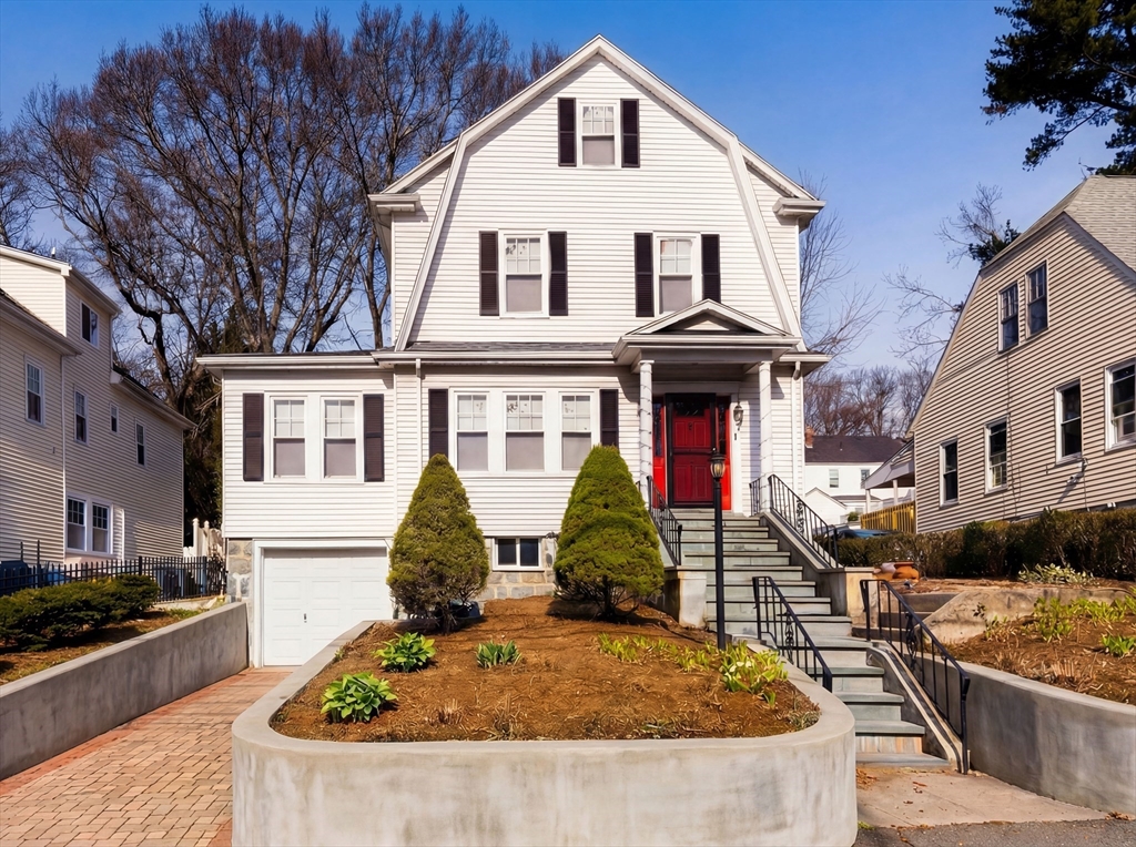19 Tacoma Street, Boston, Massachusetts, 3 Bedrooms Bedrooms, 8 Rooms Rooms,1 BathroomBathrooms,Residential,For Sale,Tacoma Street,73481692
