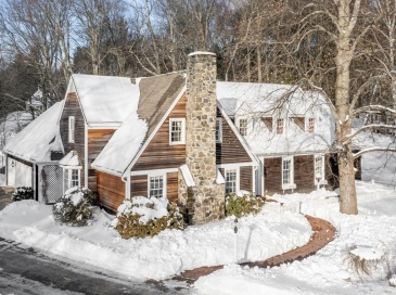 23 Tahanto Trail, Harvard, Massachusetts, 4 Bedrooms Bedrooms, 10 Rooms Rooms,3.5 BathroomsBathrooms,Residential,For Sale,Tahanto Trail,73482595