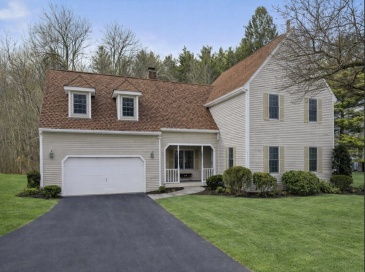 15 Great Plain Ave, Wellesley, Massachusetts, 4 Bedrooms Bedrooms, 8 Rooms Rooms,2.5 BathroomsBathrooms,Residential,For Sale,Great Plain Ave,73481679