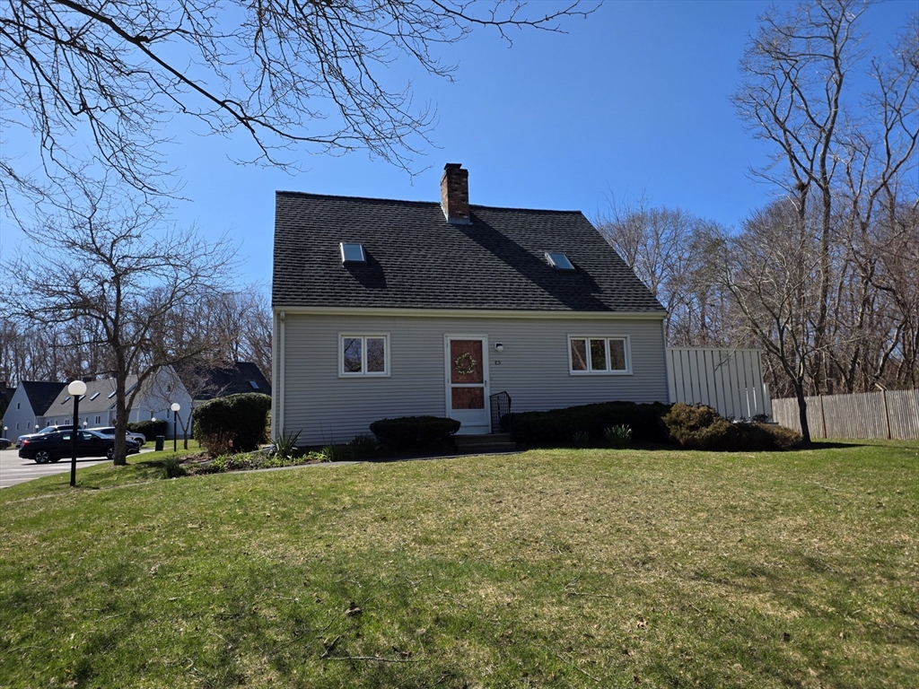 52 Liberty St, Plymouth, Massachusetts, 2 Bedrooms Bedrooms, 5 Rooms Rooms,1.5 BathroomsBathrooms,Residential,For Sale,Liberty St,73499282