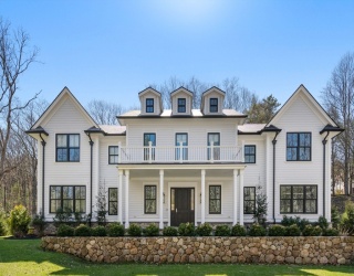 196 Pond Road, Wellesley, Massachusetts, 5 Bedrooms Bedrooms, 15 Rooms Rooms,6.5 BathroomsBathrooms,Residential,For Sale,Pond Road,73499334