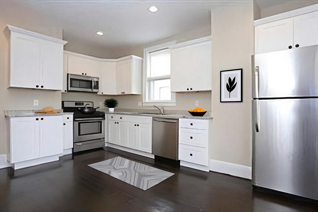 41 Saint Edward Rd., Boston, Massachusetts, 4 Bedrooms Bedrooms, 6 Rooms Rooms,1 BathroomBathrooms,Residential Lease,For Rent,Saint Edward Rd.,73499351