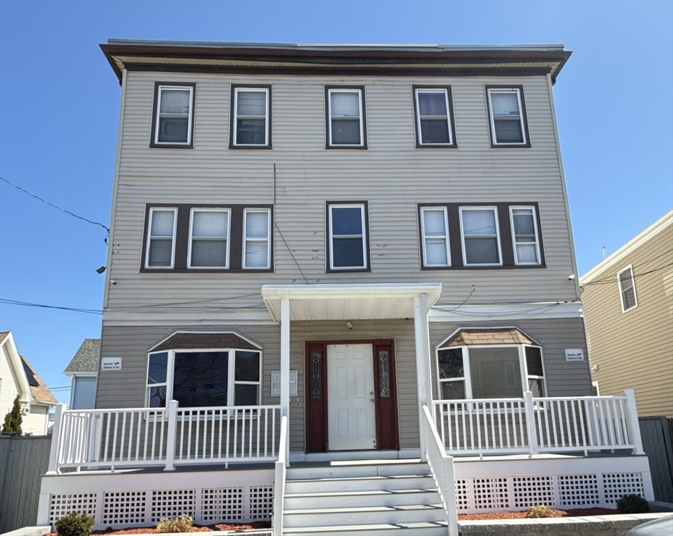 1634 N Shore Rd, Revere, Massachusetts, 7 Bedrooms Bedrooms, 15 Rooms Rooms,5 BathroomsBathrooms,Residential Income,For Sale,N Shore Rd,73499260